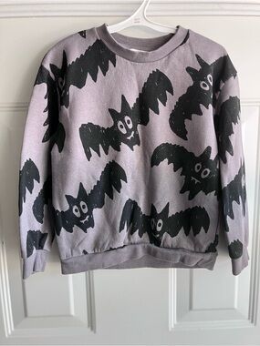 H&M grey black Halloween bats sweater 4-6 years